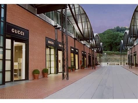 gucci la villetta|gucci outlet firenze.